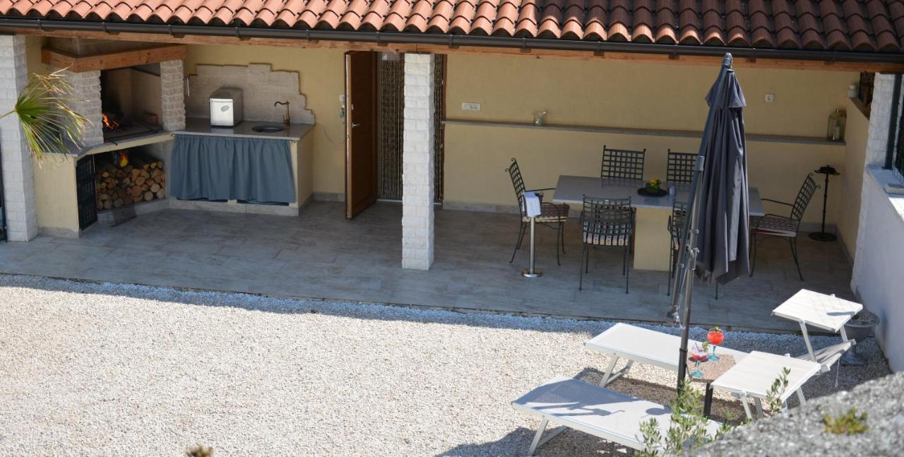 Casa Ferata - Holiday Home Vizinada Екстер'єр фото