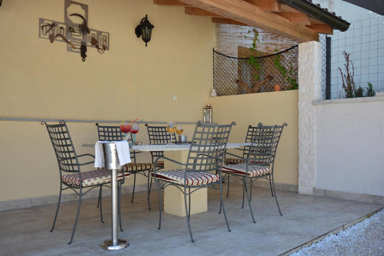 Casa Ferata - Holiday Home Vizinada Екстер'єр фото