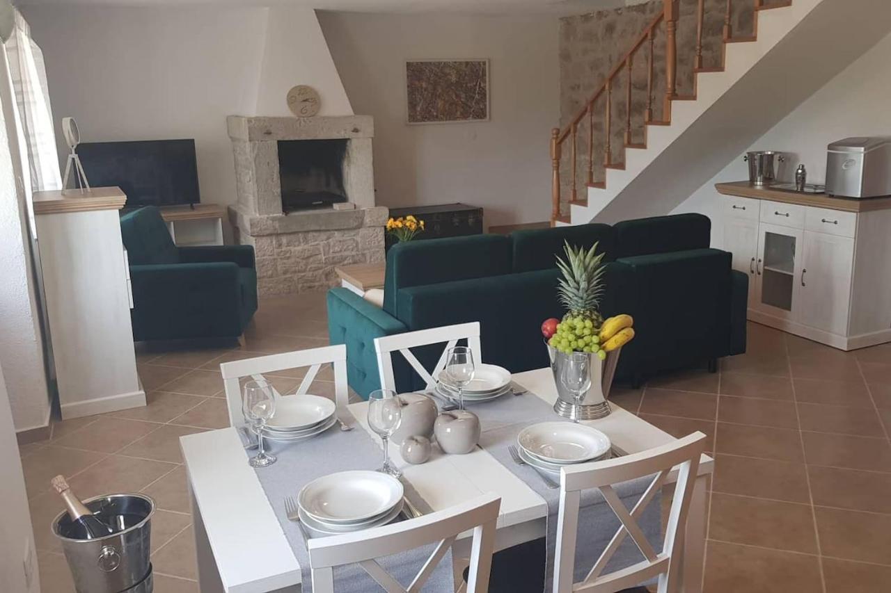 Casa Ferata - Holiday Home Vizinada Екстер'єр фото
