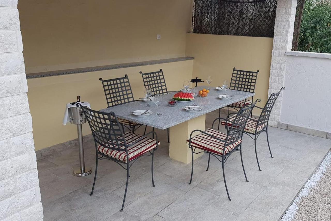 Casa Ferata - Holiday Home Vizinada Екстер'єр фото